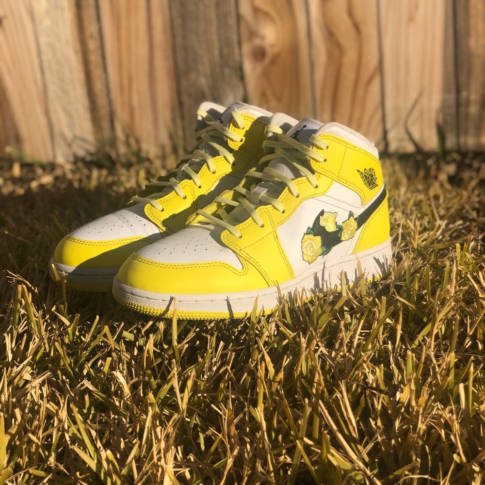 Jordan 1 mid